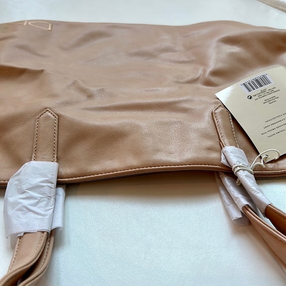 Donna Karan Tote Bag - Picture 6 of 7